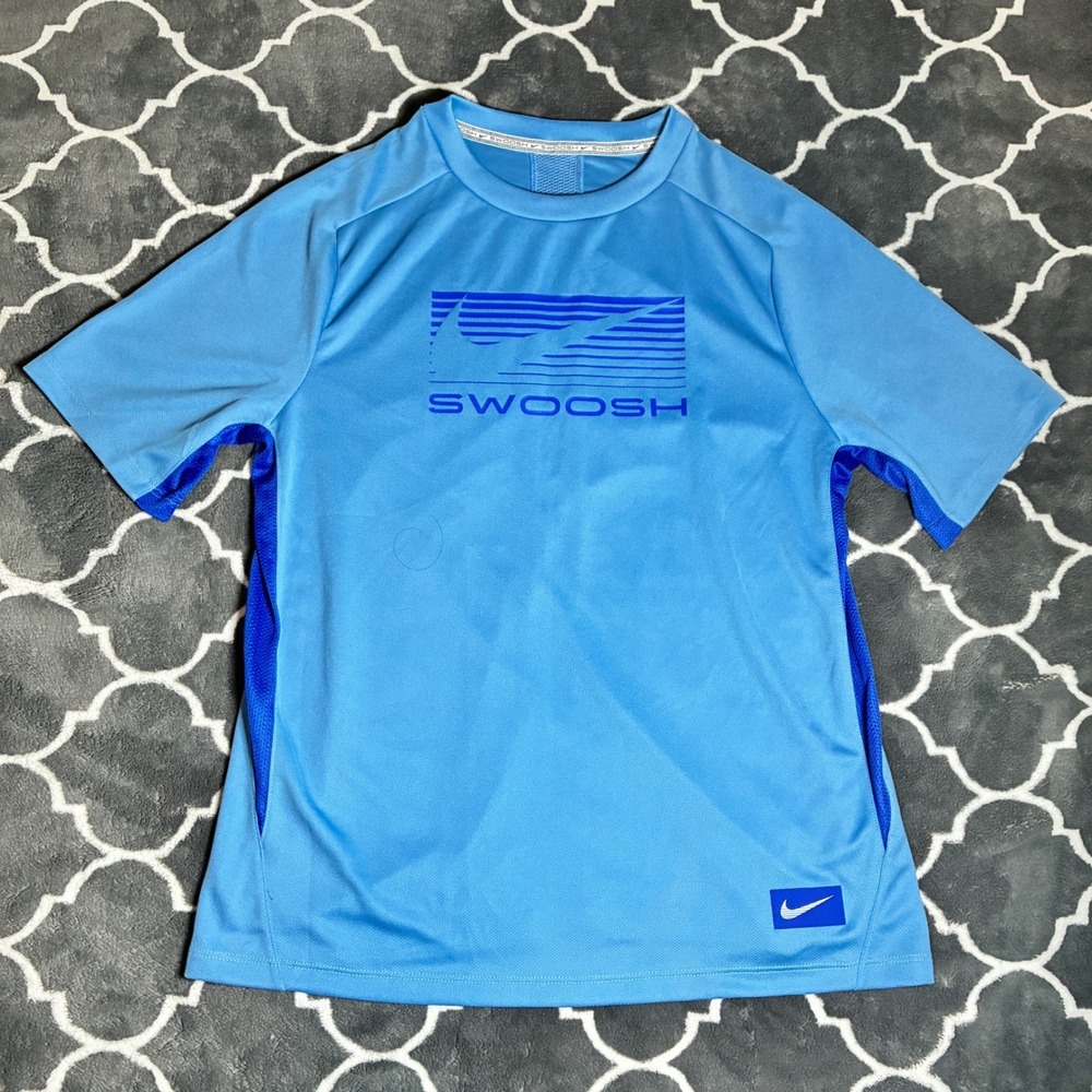 Nike Dri-FIT Swoosh T-Shirt Boys XL Lght Blue Short Sleeve Athletic Training Tee